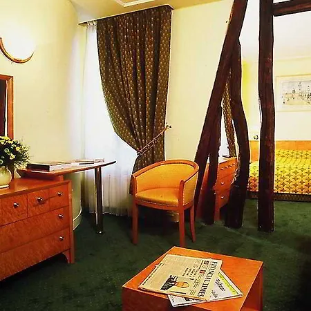 George Washington Hotel Parigi